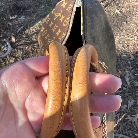 Authentic Unisex Louis Vuitton KEEPALL 45 in great condition - Picture 4 of 17